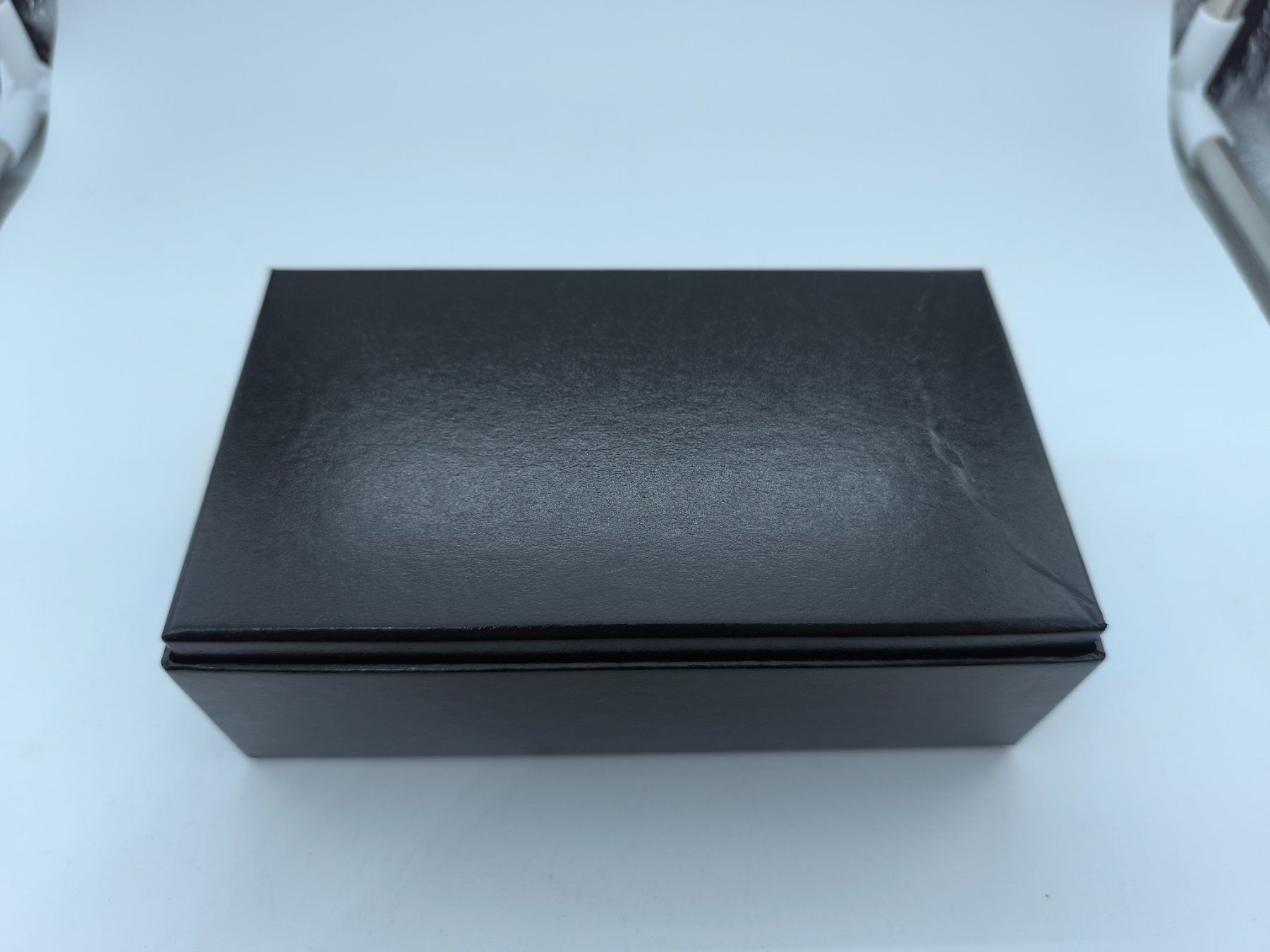 Vertu Cover & Protezioni schermo: Original VERTU Constellation Carbon Slip Case Schwarz – Nuovo (secondo la descrizione) da Rüti ZH venduto da Restwert_Rueti_ZH 5