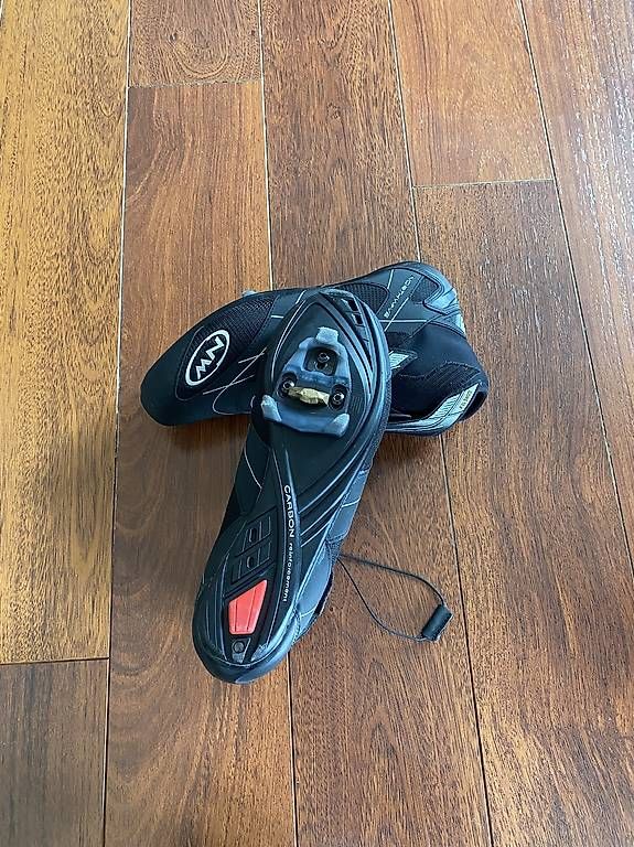Herrenschuhe: Chaussures de vélo pour hiver – Gebraucht aus Evilard von nie_8j7g 3