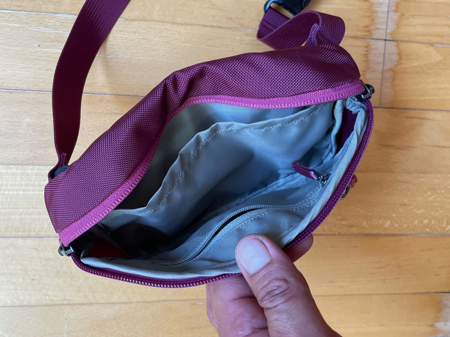 Arcteryx Sacs: 2k10 Arc'Teryx Bag 1L – D'occasion à Zürich par le_souk 2