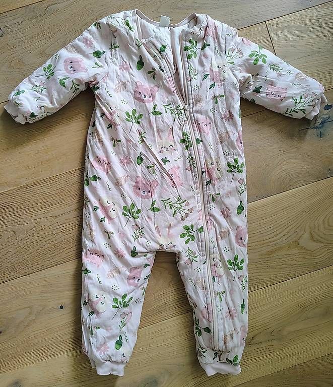 Pigiama & Simili: Neu 2 Pyjama / Schlafsack gr98-104 – Usato da Zürich venduto da Tunguskah 2