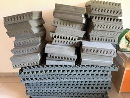 Pannelli fonoassorbenti vari grigio in ottimo stato