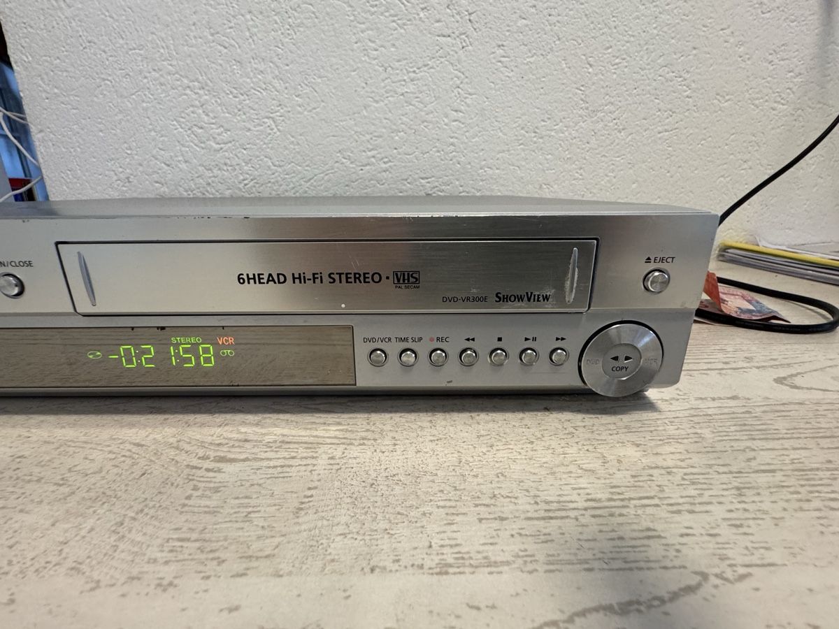 Samsung Registratori: Samsung DVD-VR300E vhs dvd recorder – Usato da Zunzgen venduto da milesdavis76 2