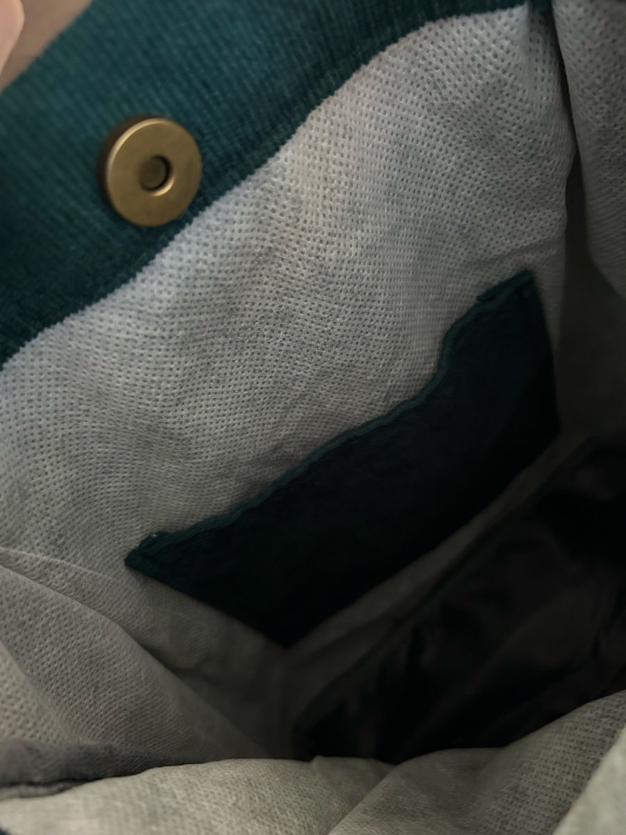 Taschen: Sac en velours côtelé vert – Gebraucht aus MARTIGNY von xmi_q5tv 5