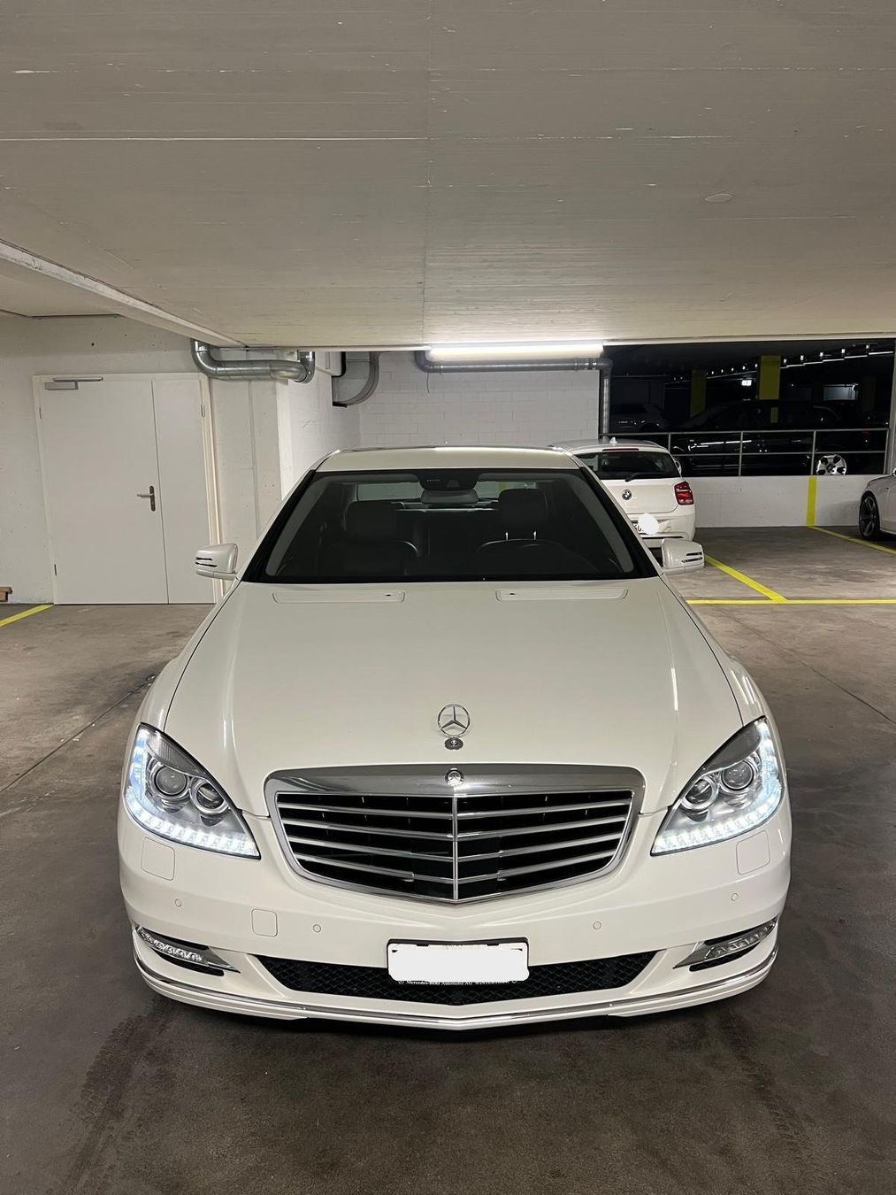 Mercedes-Benz Automobili: Mercedes-Benz S 350 4m – Usato da Neftenbach venduto da tagLuxury