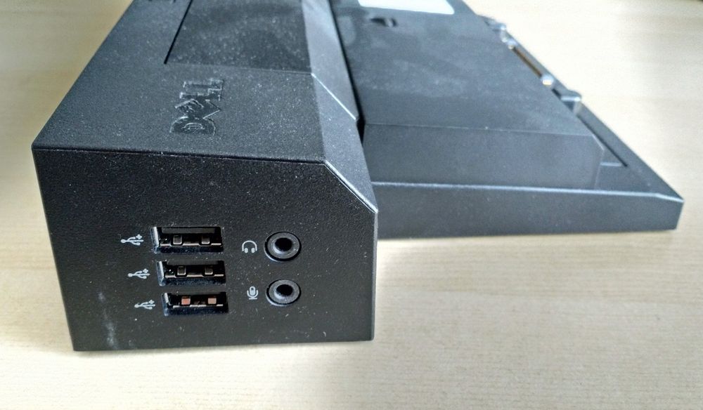 Dell Docking Station PR02X for Latitude E5550 - E6220 - E6230 - E6320 - E6330 - E6400 - E6410 - E6420 - E6430 - E6440 - E6500 - E65101010 - E65 . 20 - E7240 - E7250 - E7270 - E7440 - E7450