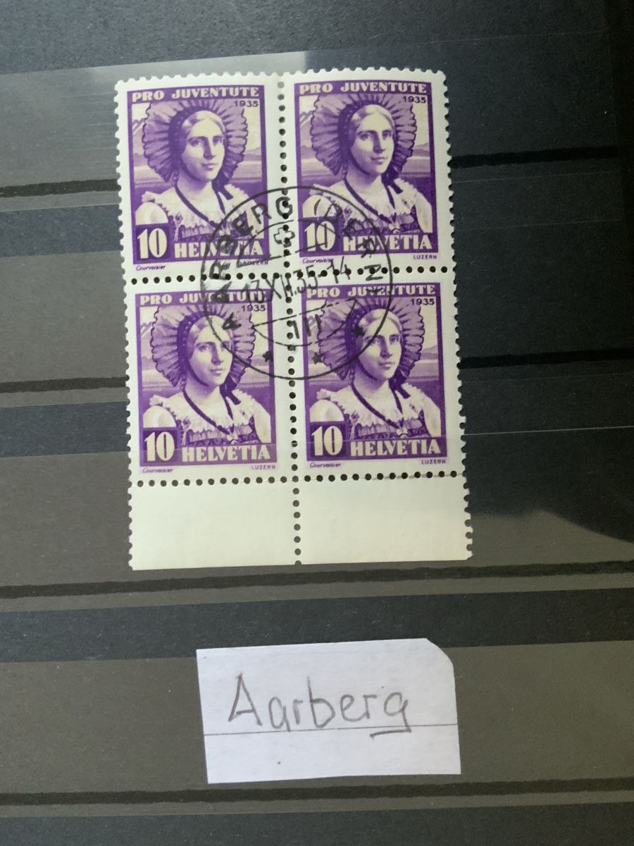 Tutti i francobolli: AARBERG Briefmarken – Usato da Binningen venduto da chr_cr5n