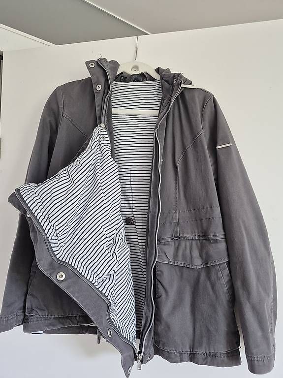 Vestes: Tragejacke – D'occasion à Winterthur par jas_ygr6