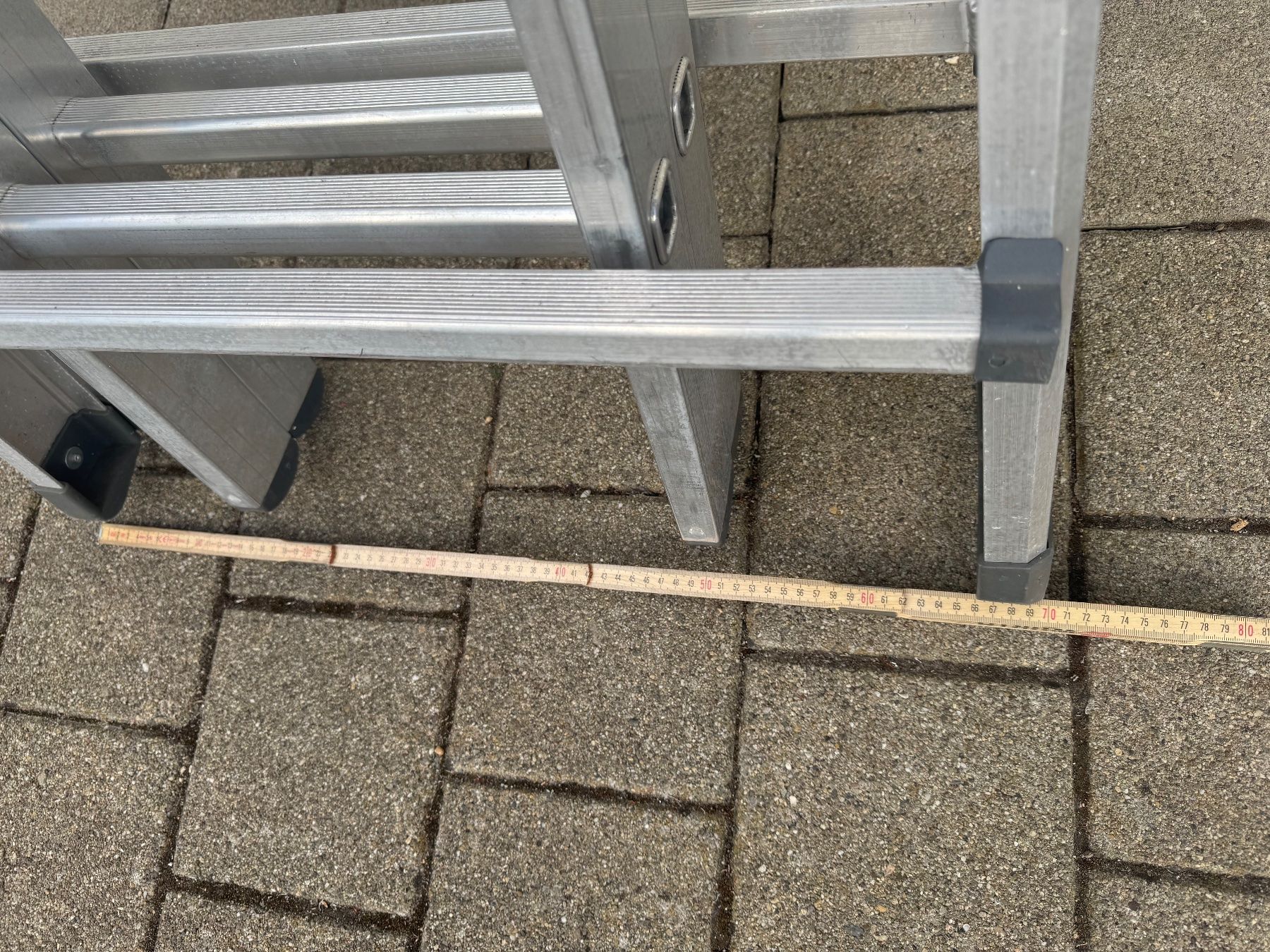 Zarges Scale: Multifunktionsleiter - Teleskop-Treppenleiter 4x6 Spr. – Usato da Spreitenbach venduto da spreite 5