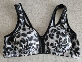 BH mit Leopardenmuster Grösse 44/100 Verschluss vorne NEU