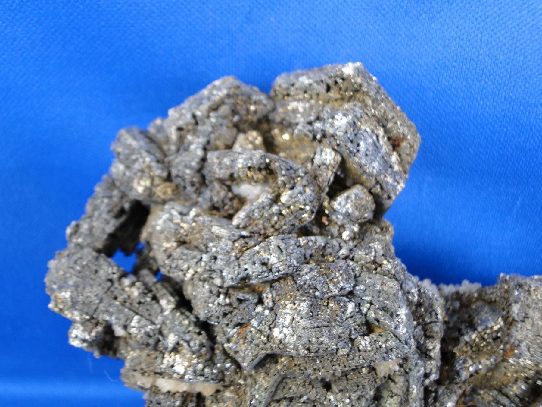 Minerali & Pietre curative: Pyrit psm Pyrrhotit – Usato da Schinznach Bad venduto da Demerald 2