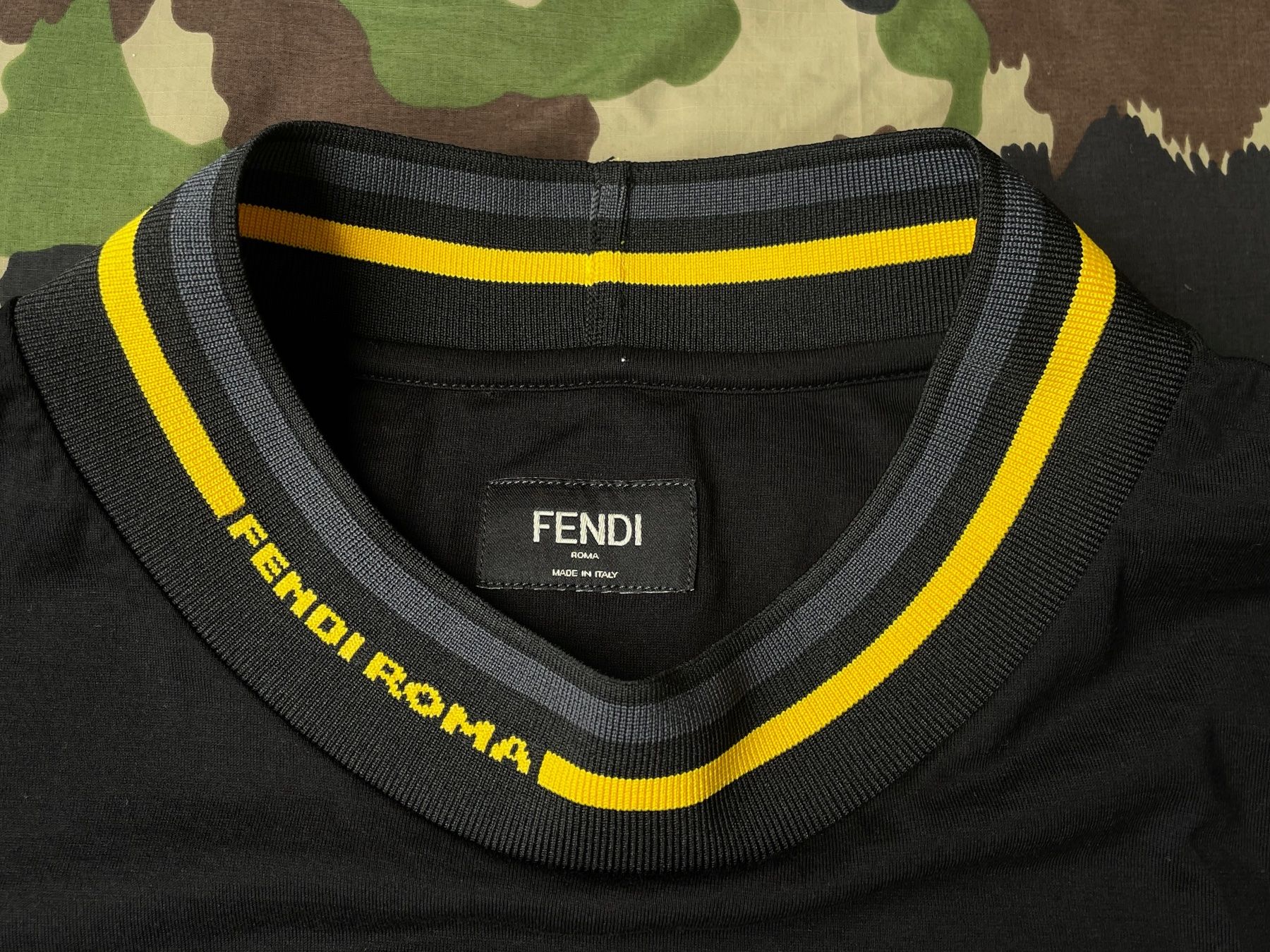 Fendi T-Shirts: Fendi T-Shirt Sz L – Gebraucht aus Zürich von le_souk 2