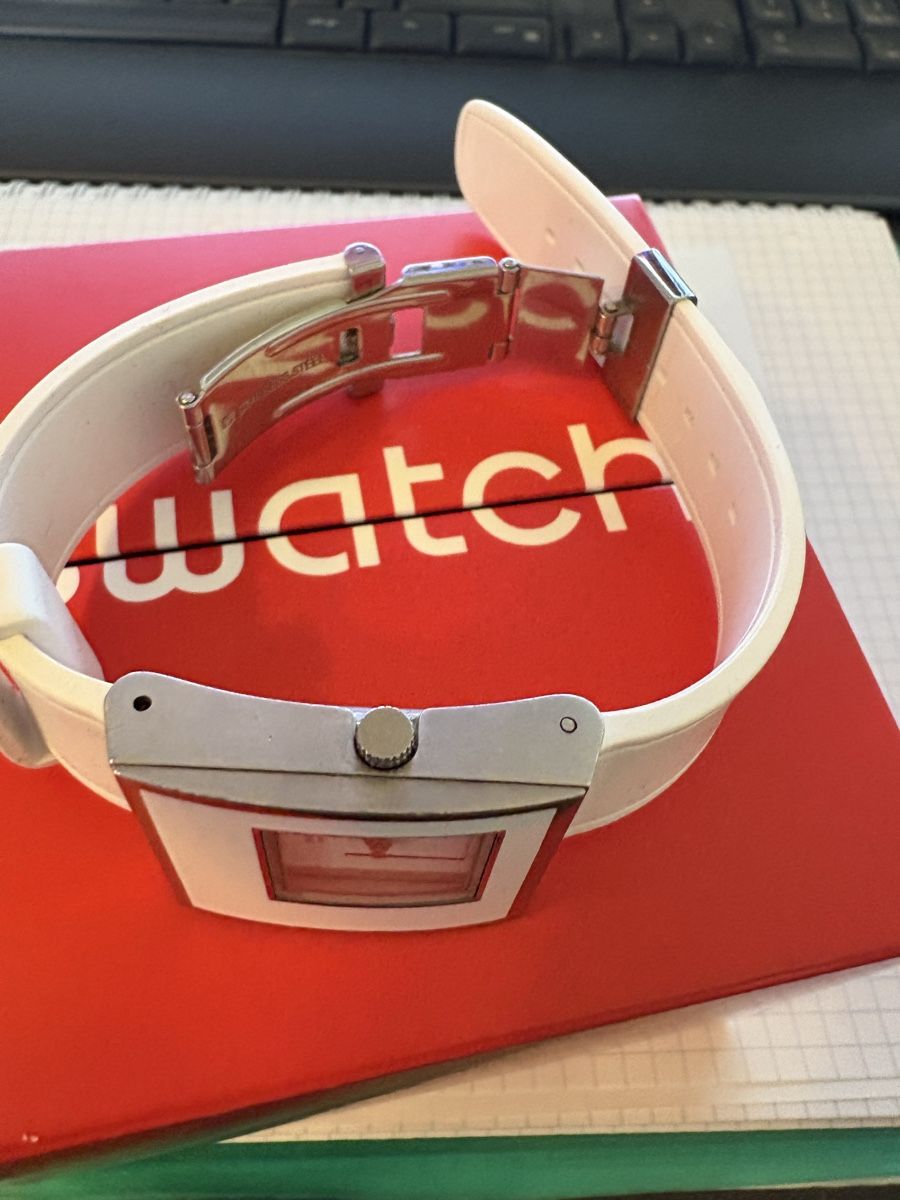 Swatch Uhren: Swatch läuft wenig getragen  – Gebraucht aus Murten von Tzaugg 3
