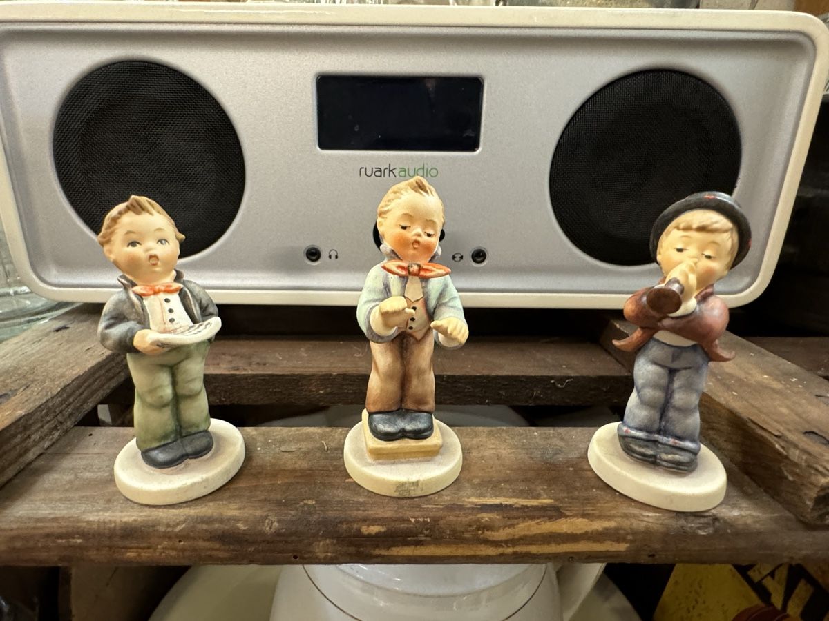 Statuette: 3 Goebel Figuren Sammlerstueck  – Usato da Chur venduto da Meriva0 1