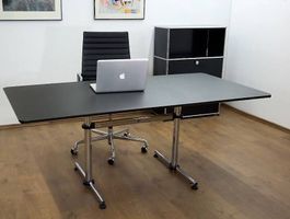 USM KITOS Tisch gemäss Bild schwarz Eiche