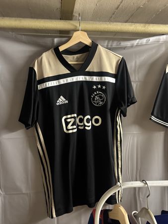 Ajax Trikot