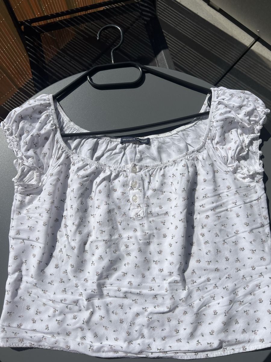 Brandy Melville Tops: Haut Brandy Melville  – D'occasion à Epalinges par pau_78d8 3