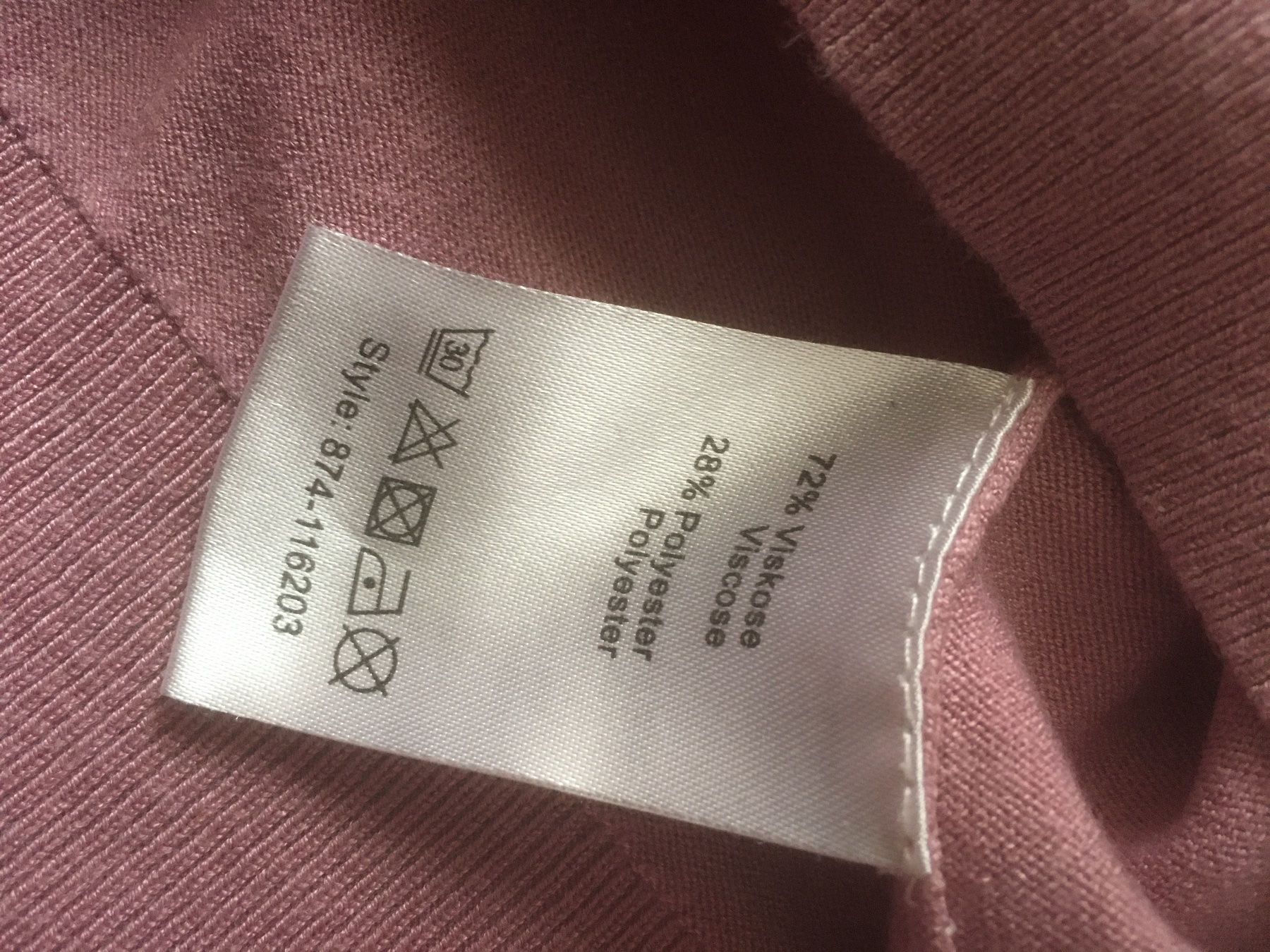 Maglioni & Felpe: Kuscheliger Damen Rollkragenpullover Gr. L Lila – Usato da Schaffhausen venduto da ann_g6tx 2