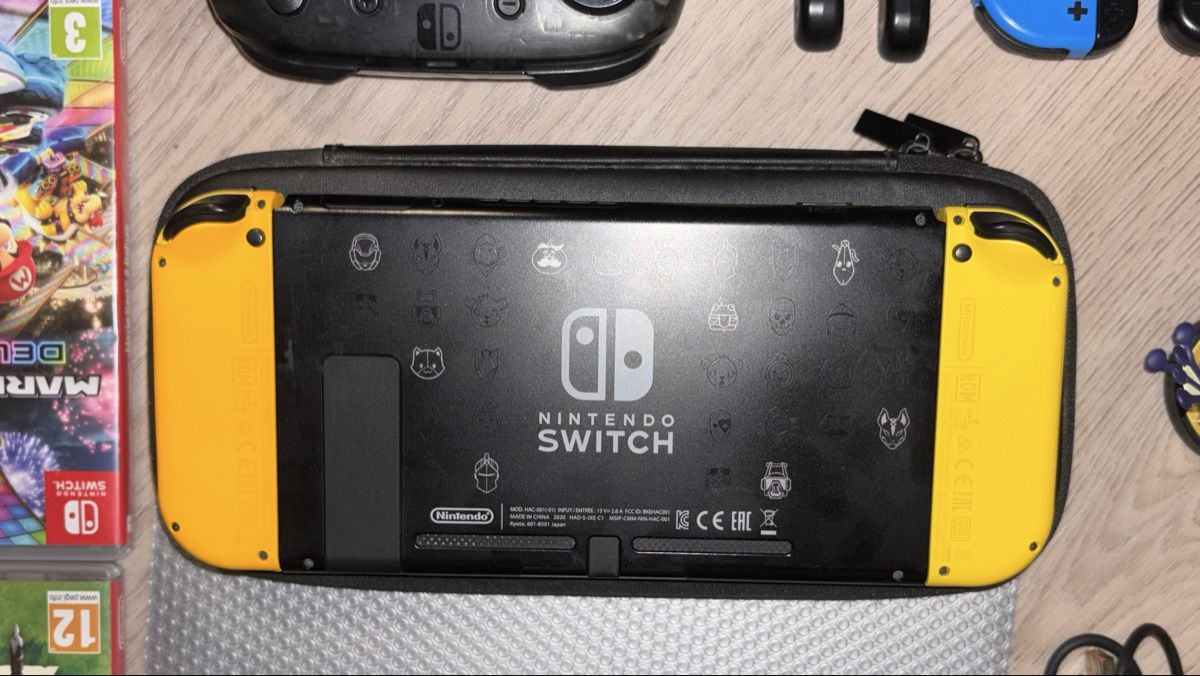 Nintendo Konsolen: Nintendo Switch Set + 2 Pro Controller & div. Zubehör – Gebraucht aus Zwingen von imh_bl67 4