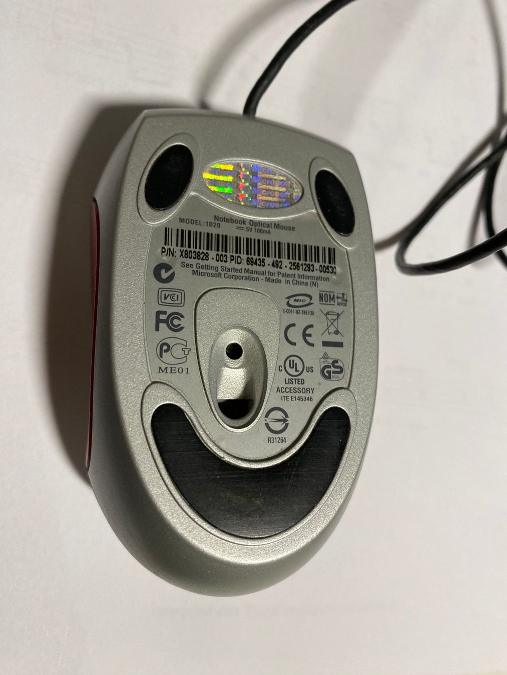 Microsoft Souris: Die kompakte Microsoft-Maus mit der Lightshow – D'occasion à Bern par eric_lewis 1