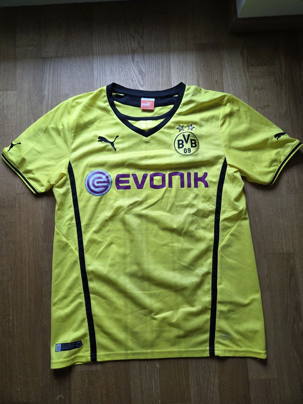 Puma Canottiere & Pantaloni: Borussia Dortmund Trikot – Usato da Basel venduto da Daia52