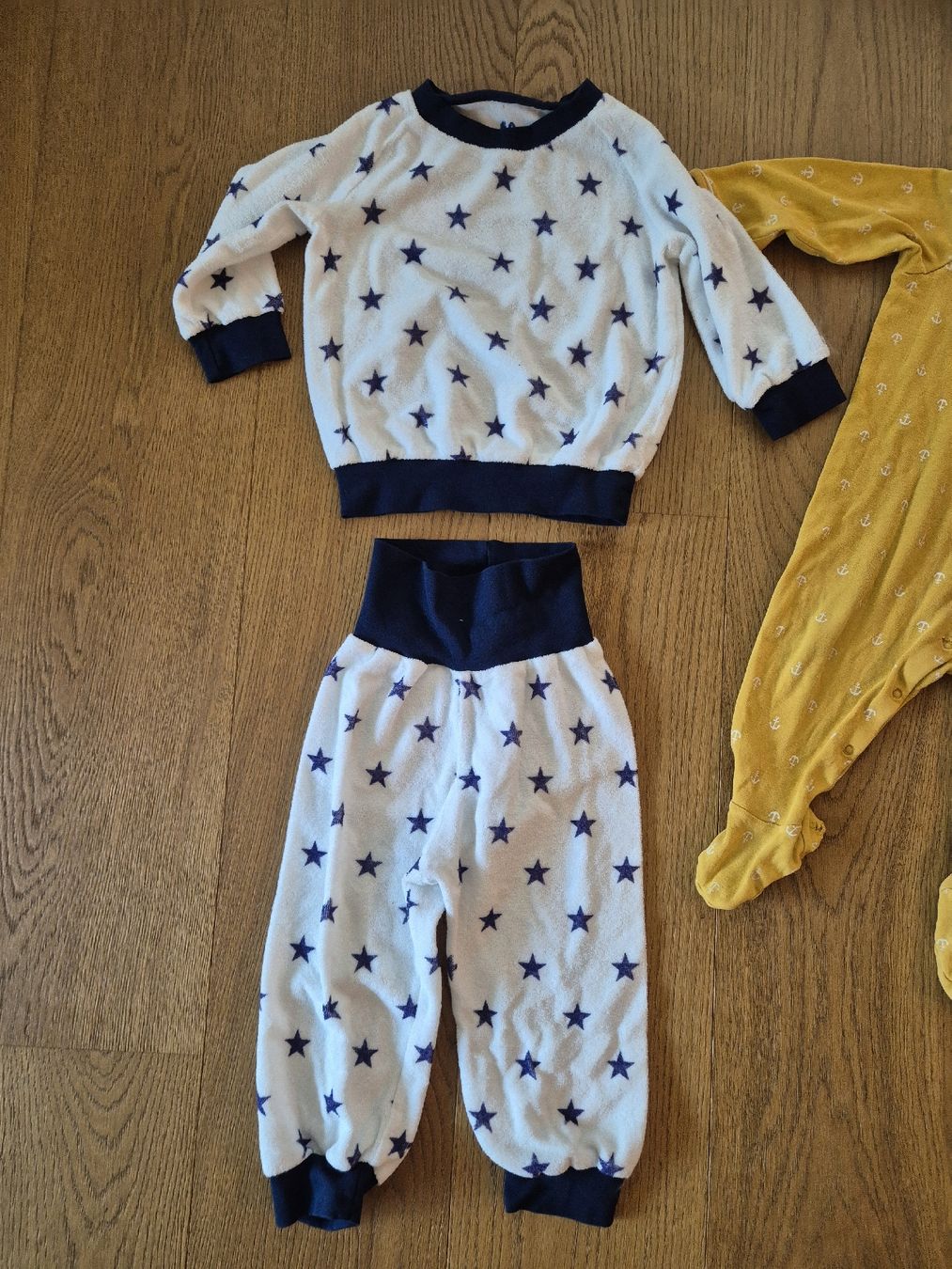 Lotti & Set di vestiti: Kleiderpaket Grösse 80 – Usato da Kollbrunn venduto da guernsey11 1