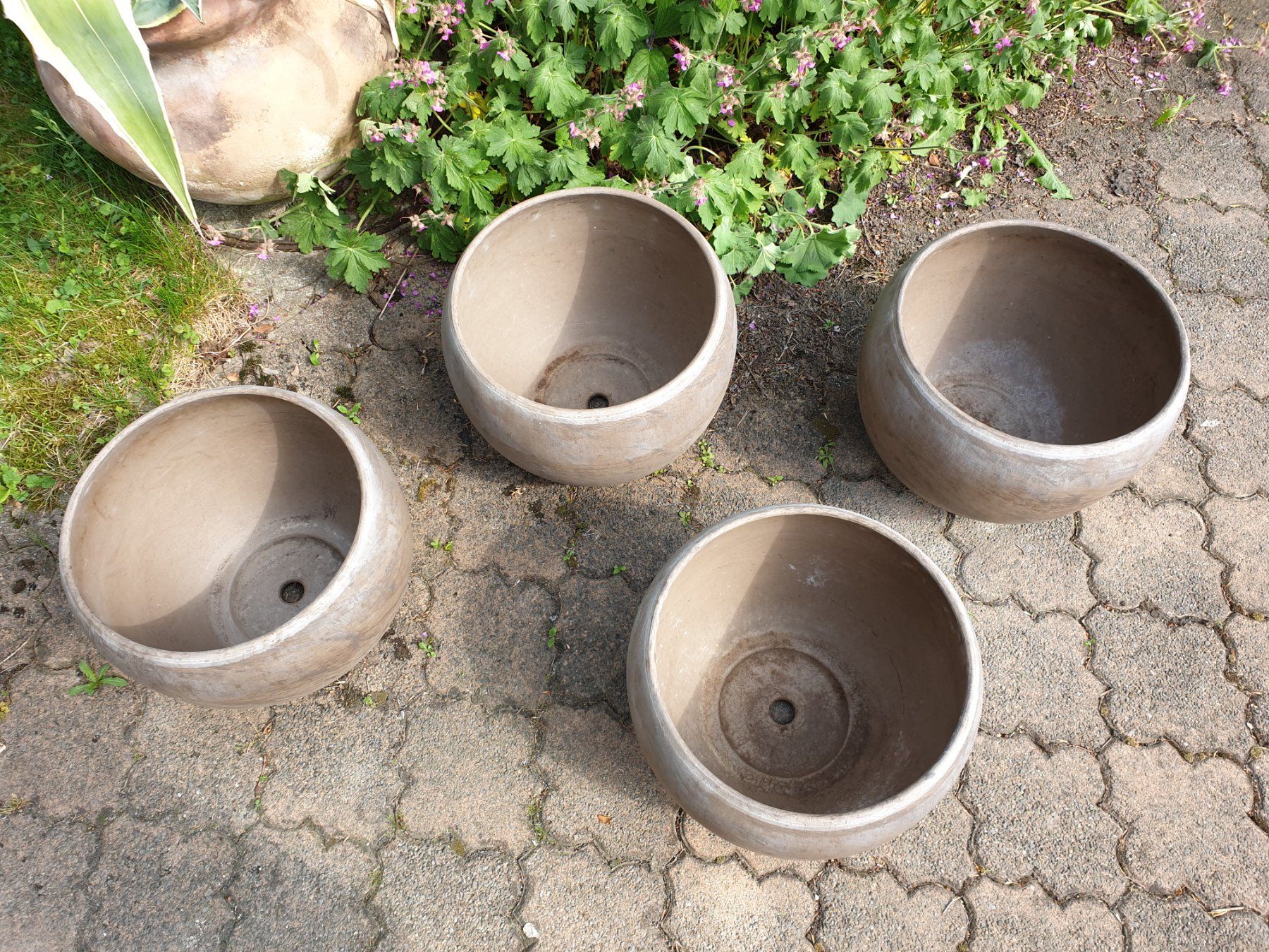 Vasi per fiori: 4 Pflanztöpfe bauchig – Usato da Tuggen venduto da Mviola2 2