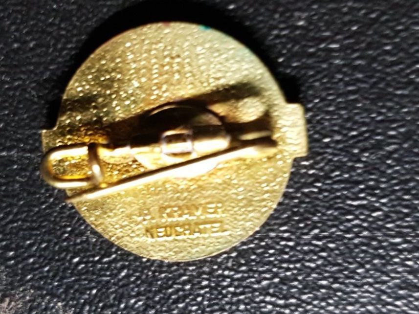 Placchette & Badge: spezieller Pin - P. Kramer Neuchatel – Usato da Walterswil BE venduto da Lonitti 1