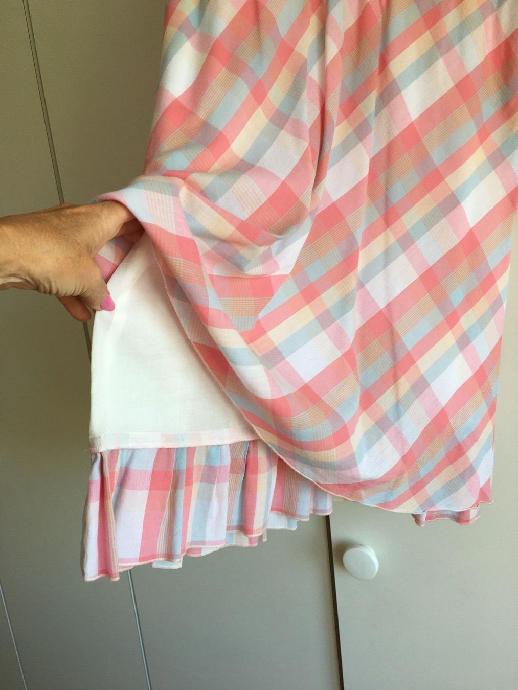Kleider: Wunderschönes ärmelloses Sommerkleid aus Baumwolle – Gebraucht aus Bern von Smile-2707 5