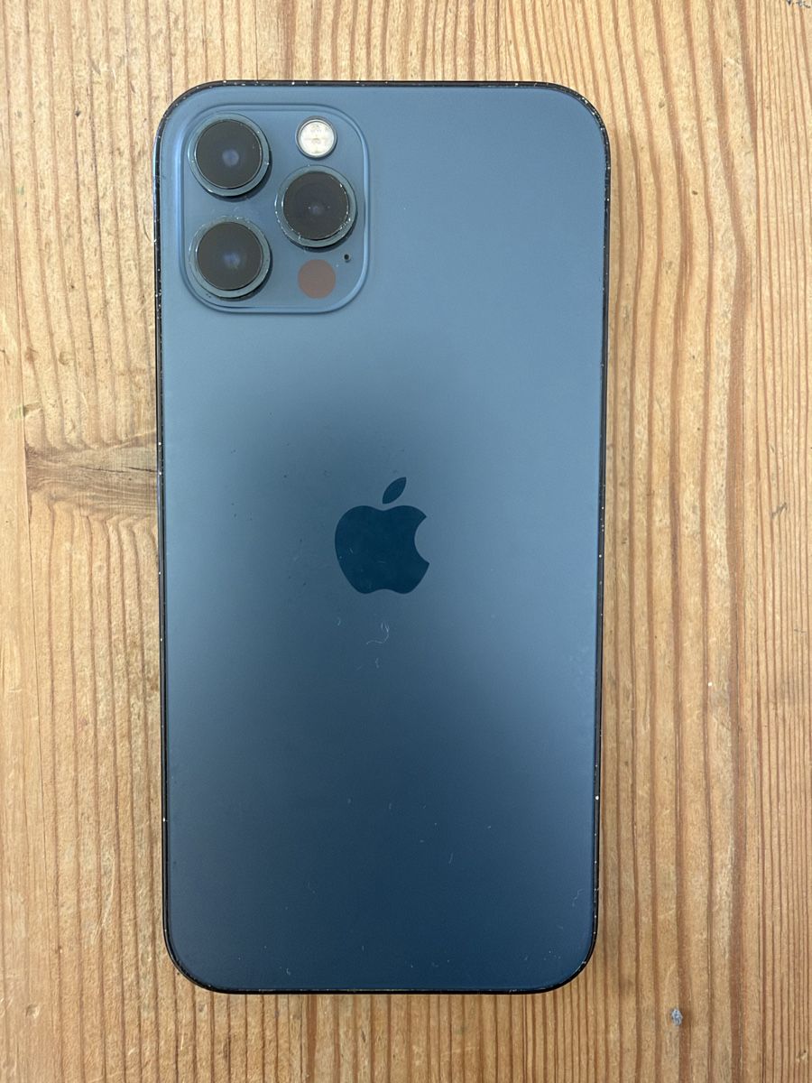 Apple Portables: iPhone 12 Pro 256 GB – D'occasion à Zürich par hei_2jpv 1