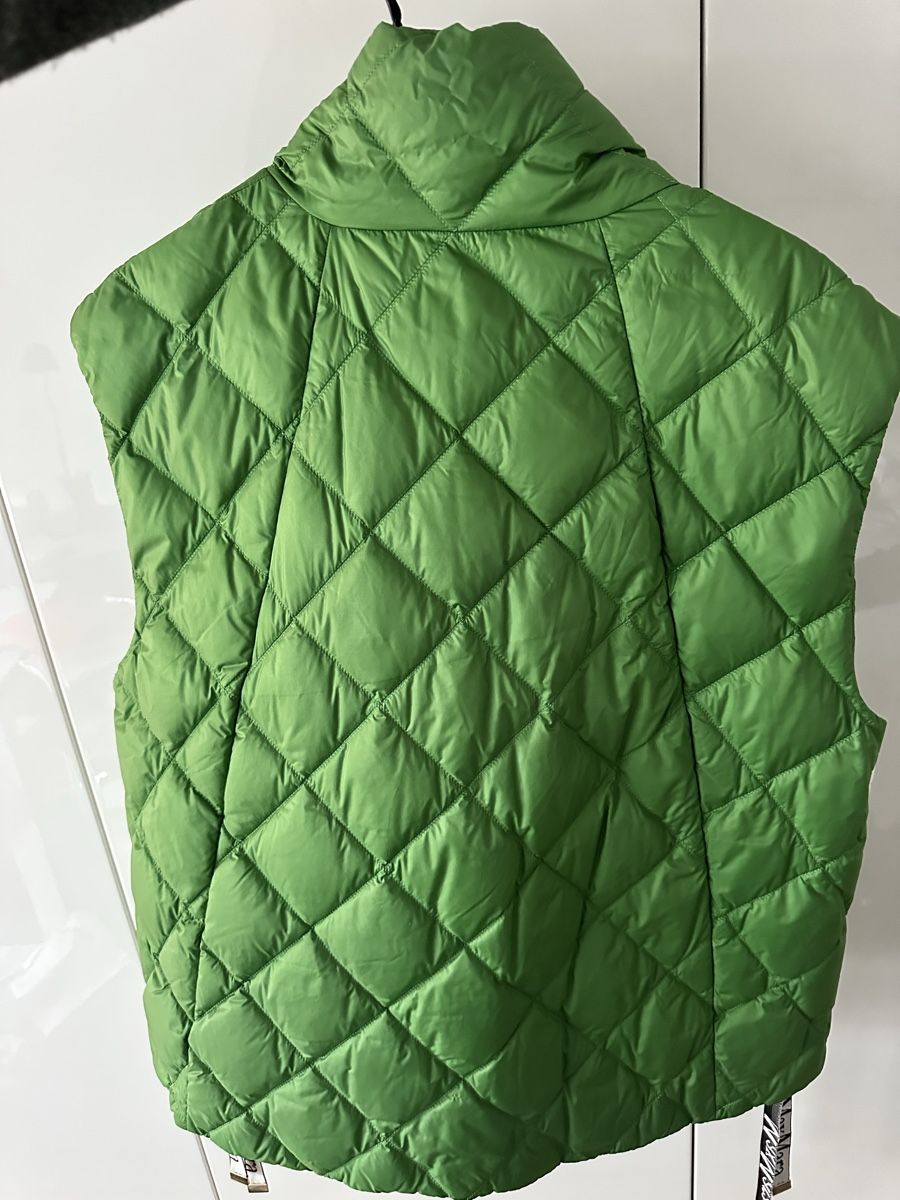 Max Mara Gilet & Giacche senza maniche: Daunengilet – Nuovo (secondo la descrizione) da Rüschlikon venduto da Lusanna 3