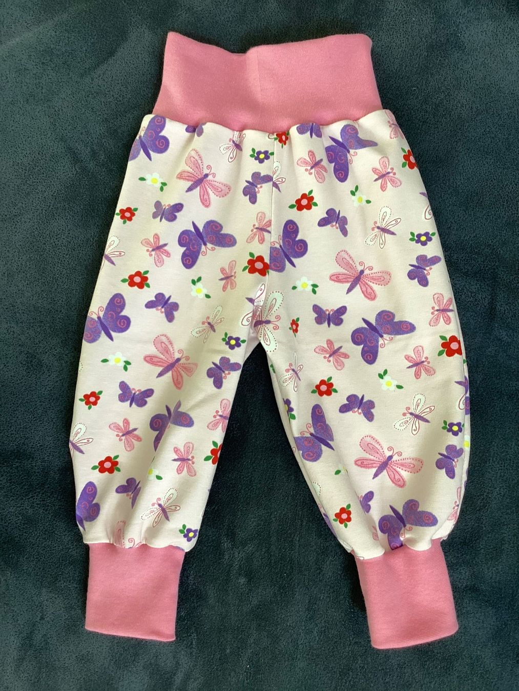 Pantaloni: NEUE Pumphose Schmetterlinge 74/80 – Nuovo (secondo la descrizione) da Adliswil venduto da Bolline