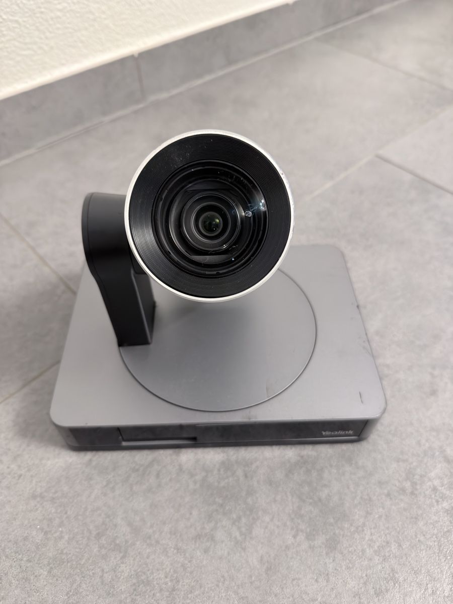 Videocamere: Yealink UVC86 – Difettoso da Schlieren venduto da Kamacho