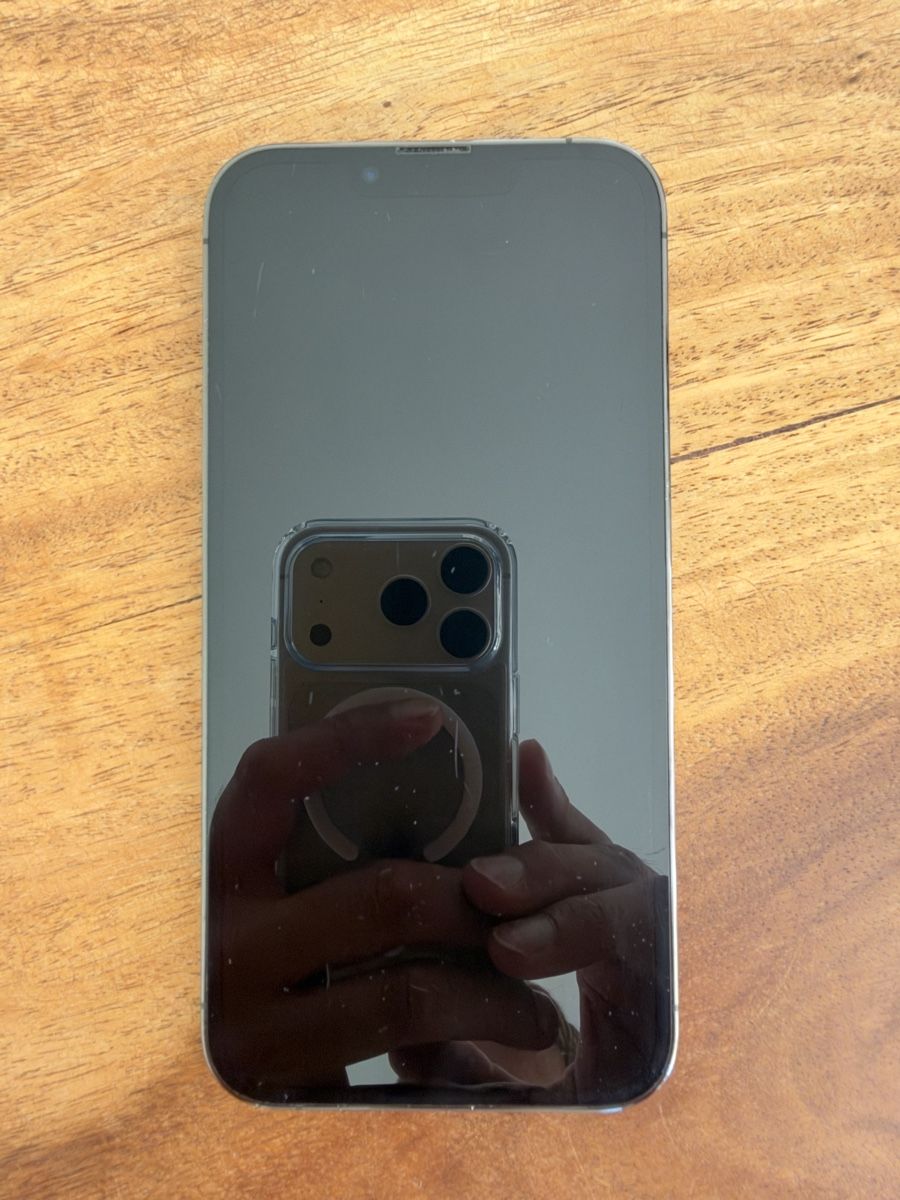 Apple Portables: Apple iPhone 13 Pro graphit mit OVP gebraucht – D'occasion à Emmen par Mark_James 2