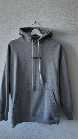 VETEMENTS Kapuzenpullover Hoodie Grau Gr. M Limited Edition 