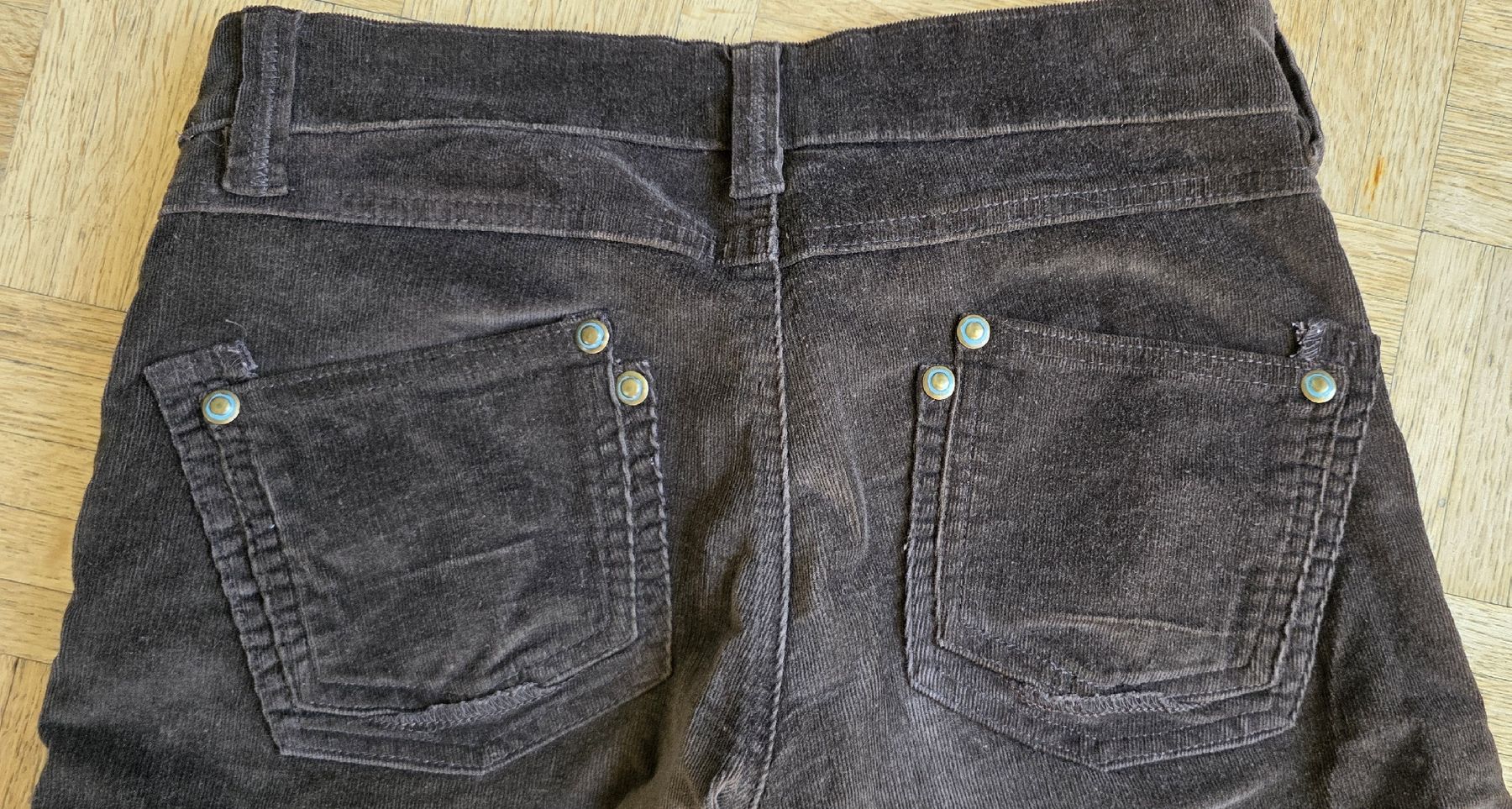 Pantaloni: Bermuda/pantalon 3/4 taille 36 Brun/marron – Usato da Yverdon-les-Bains venduto da van_dq65 8