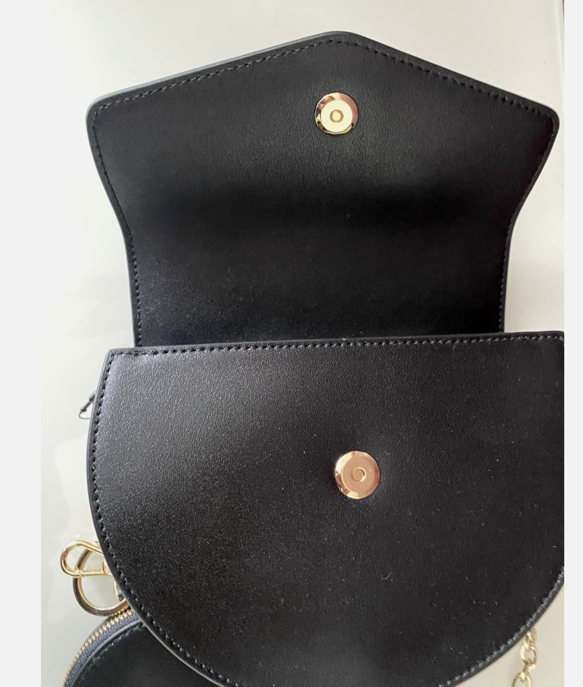 Bally Borse da donna: Bally Marlee Umhängetasche mit Kette – Nuovo e nell'imballaggio originale da Volketswil venduto da praxis12 1