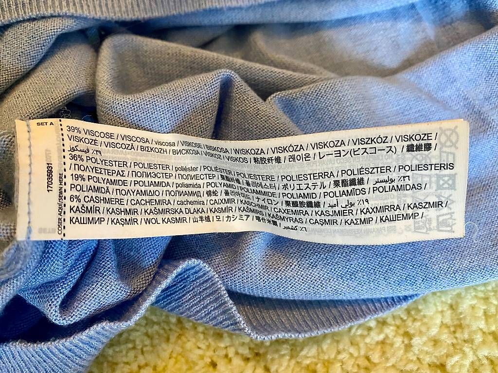 Mango Pulls & Sweat-shirts: Feiner hellblauer Rollkragenpullover / mi Kaschmir / MANGO – D'occasion à Zürich par JLorraine 2