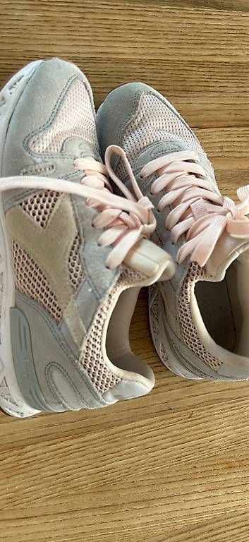 Scarpe da donna: Diadora – Usato da Bülach venduto da Snoppy15