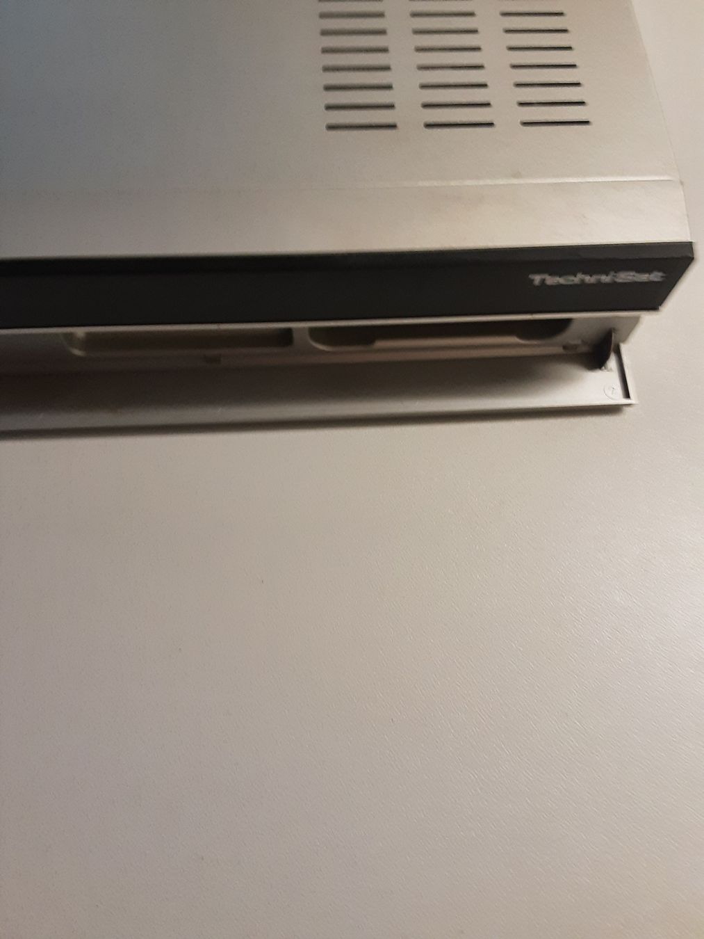 Technisat Ricevitori: TechniSat Receiver für Kabel TV – Usato da Dübendorf venduto da dedue 2