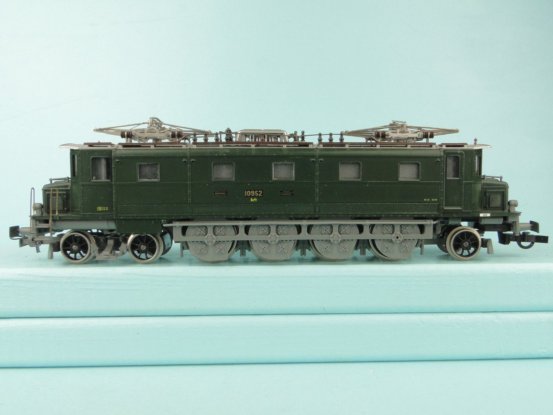 Liliput Modellini di ferrovie: Liliput 147 50 SBB Ae 4/7 – Usato da Bülach venduto da cann11 3