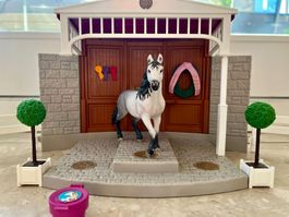 Schleich Grosses Reitturnier mit Pick-Up und Pferdeanhänger