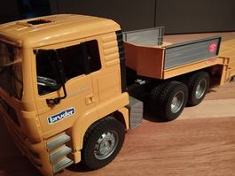 Bruder Sattelschlepper 