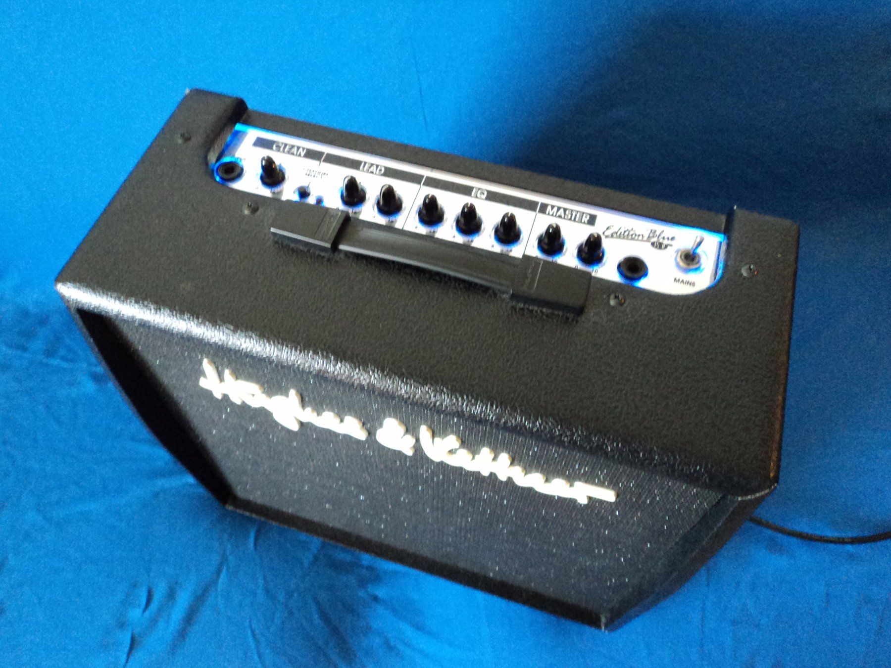 Hughes & Kettner Verstärker: Hüghes & Kettner Edition Blue 15R – Gebraucht aus Wald ZH von soundmann