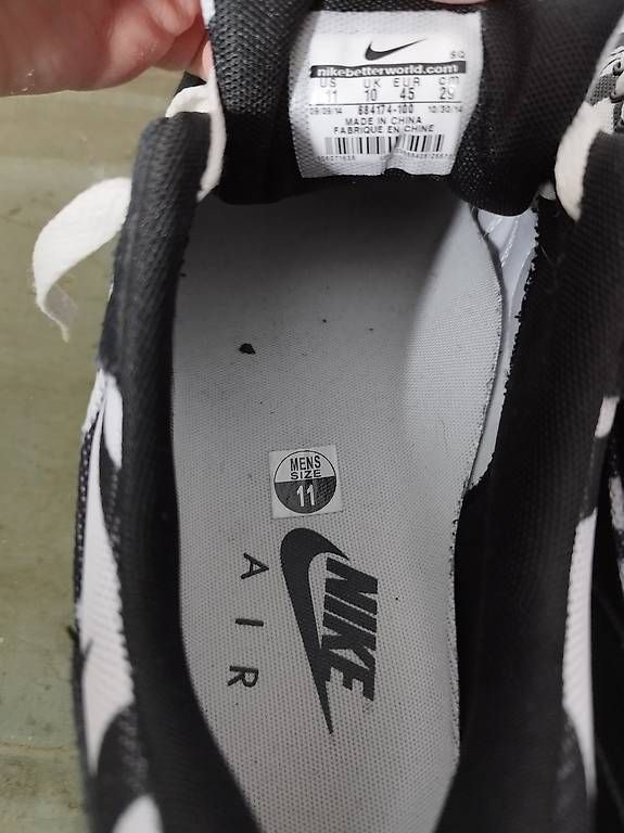Scarpe da uomo: Nike Air US11 – Usato da Hochwald venduto da Lukas-Burkard 1