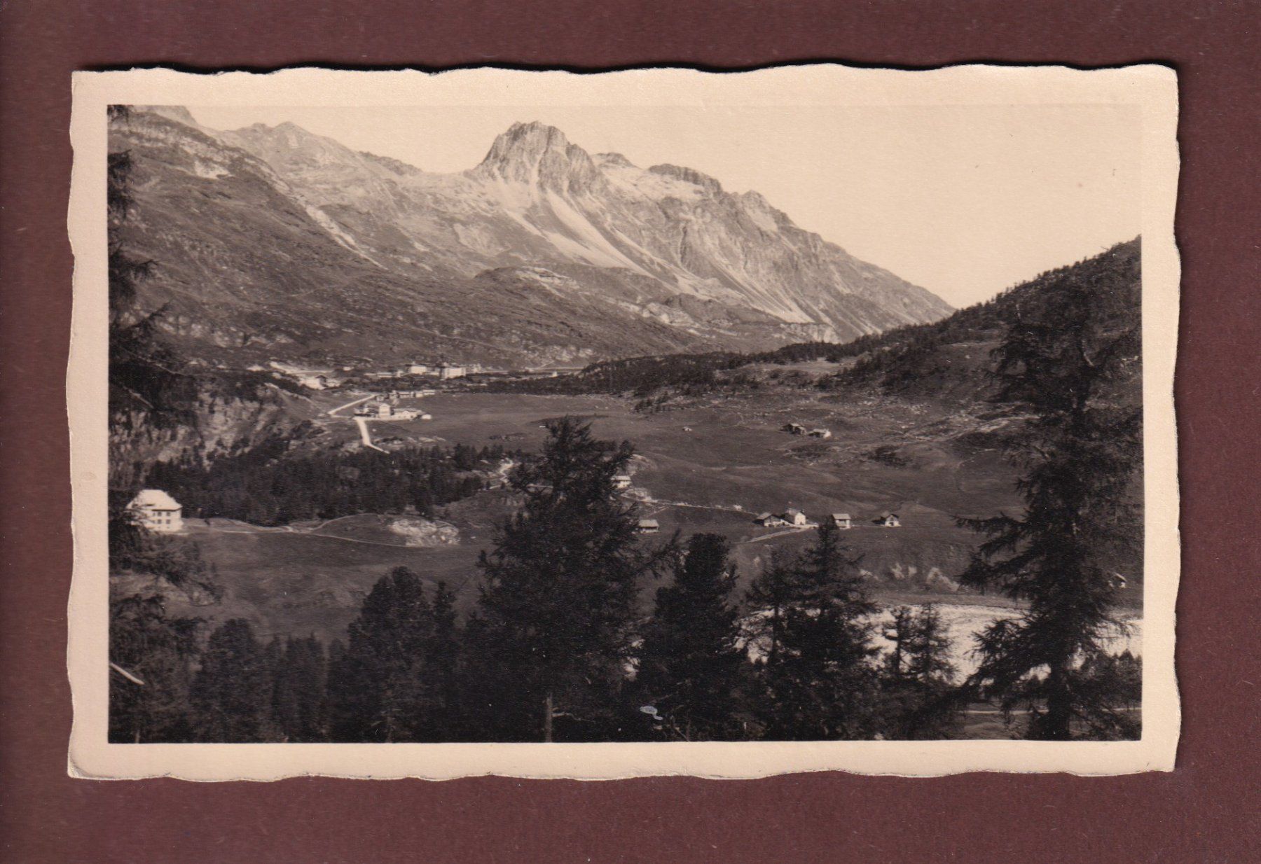 Cartoline postali: Blick auf MALOJA - Piz Lagrev – Usato da Pully venduto da nicecards