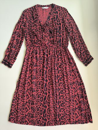 Zara rotes Midikleid mit Leopardenmuster aus Viskose, L