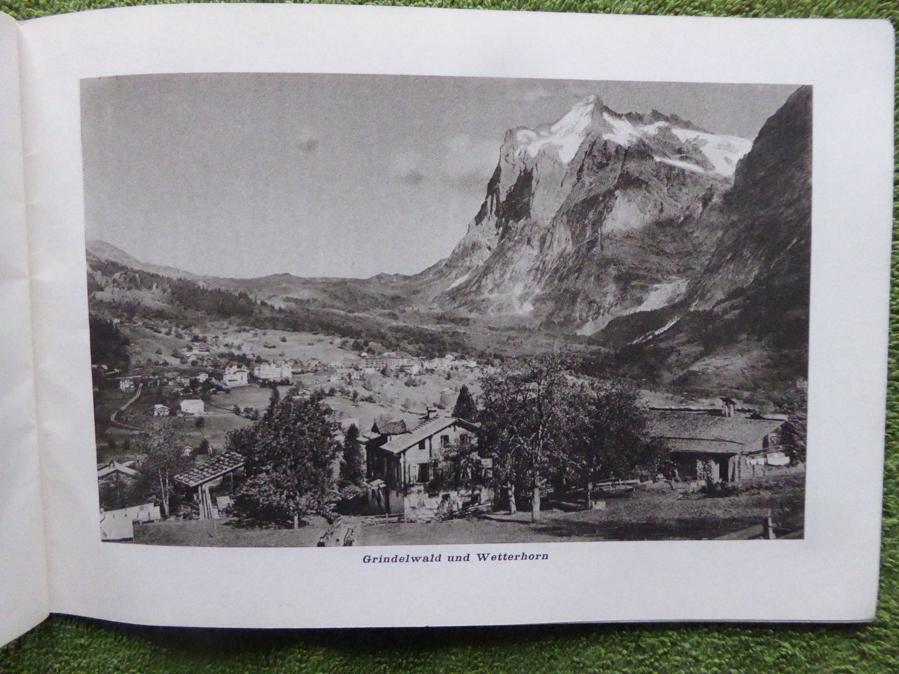 Libri: Interlaken. 32 Ansichten – Usato da Affoltern am Albis venduto da Cadorso 3