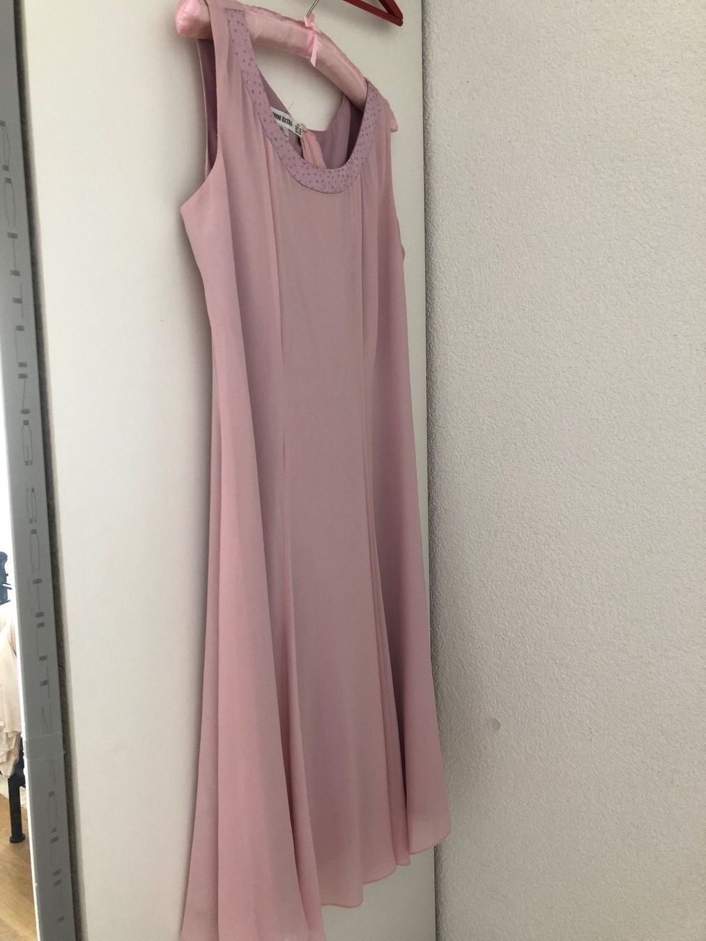 Kleider: Robe cérémonie gr38/40 Neuve ! – Gebraucht aus Delémont von stella063 2