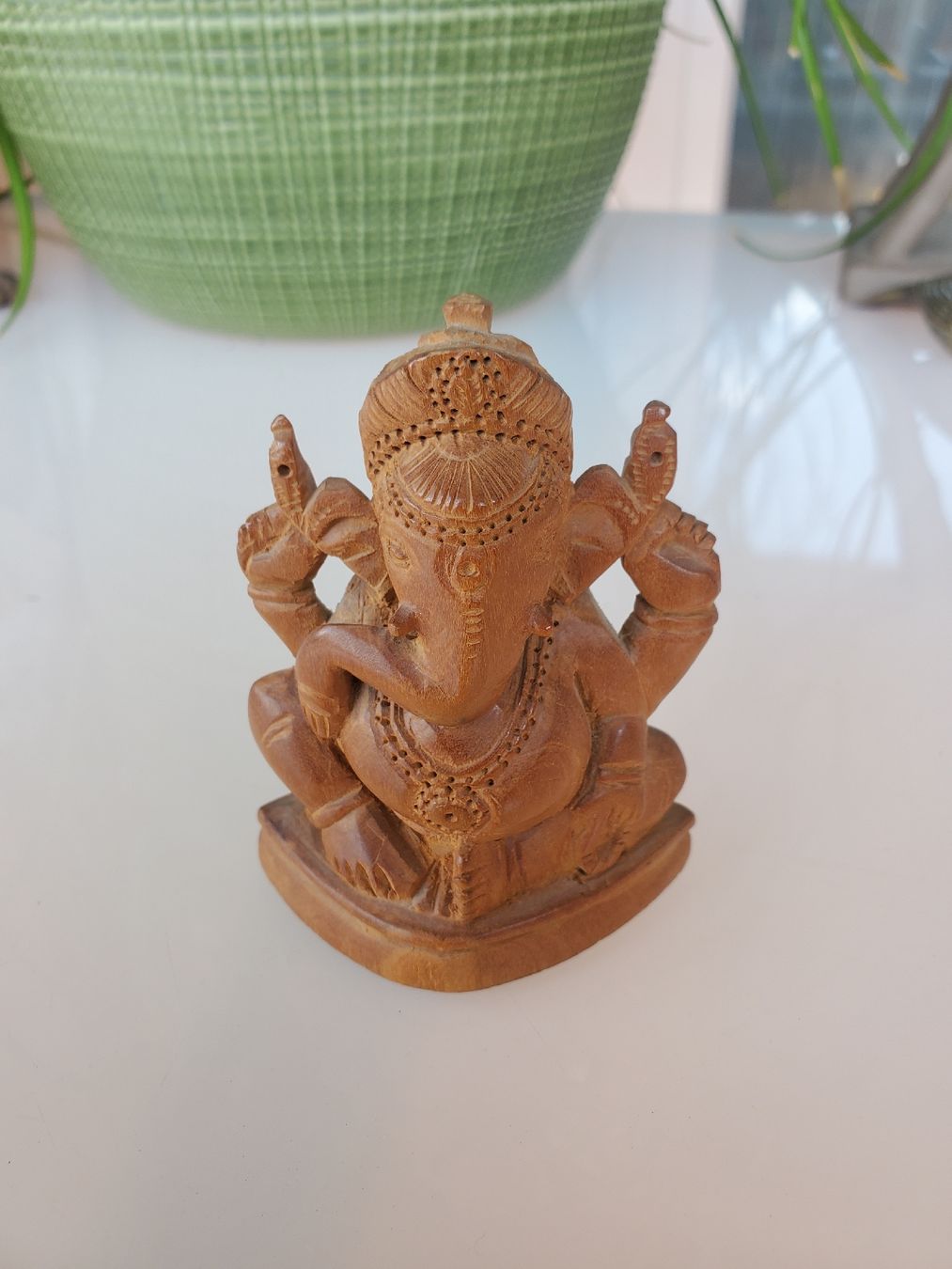 Statuette: Holzschnitzerei Ganesha Figur  – Usato da Frauenfeld venduto da BeneFull