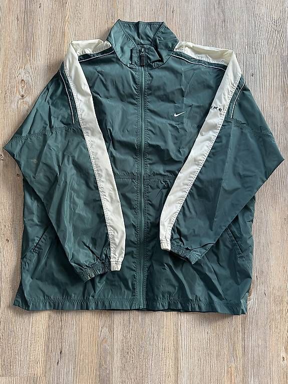 Giacche: Nike Windbreaker XL – Usato da Zürich venduto da tim-zh